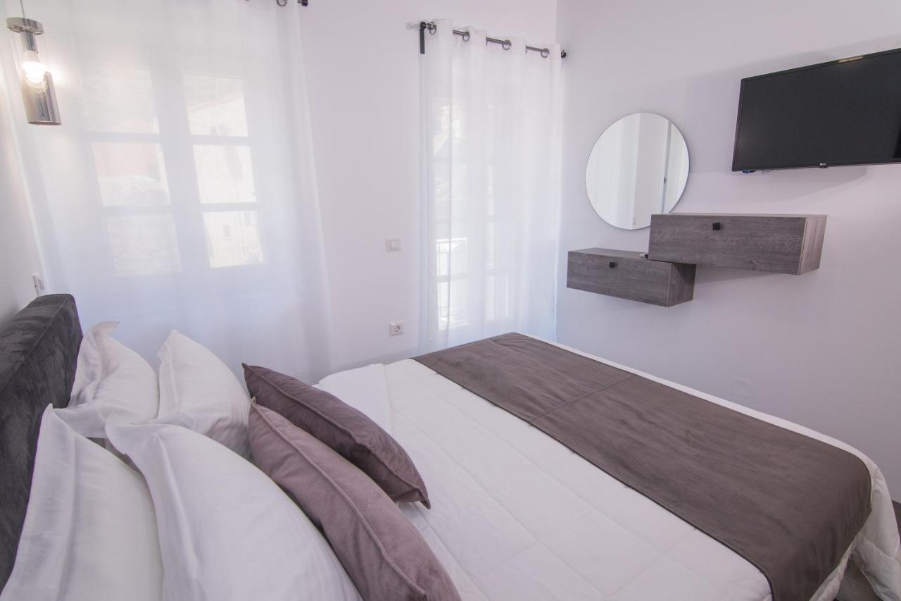 Ialemos Group Appartement Sými Buitenkant foto