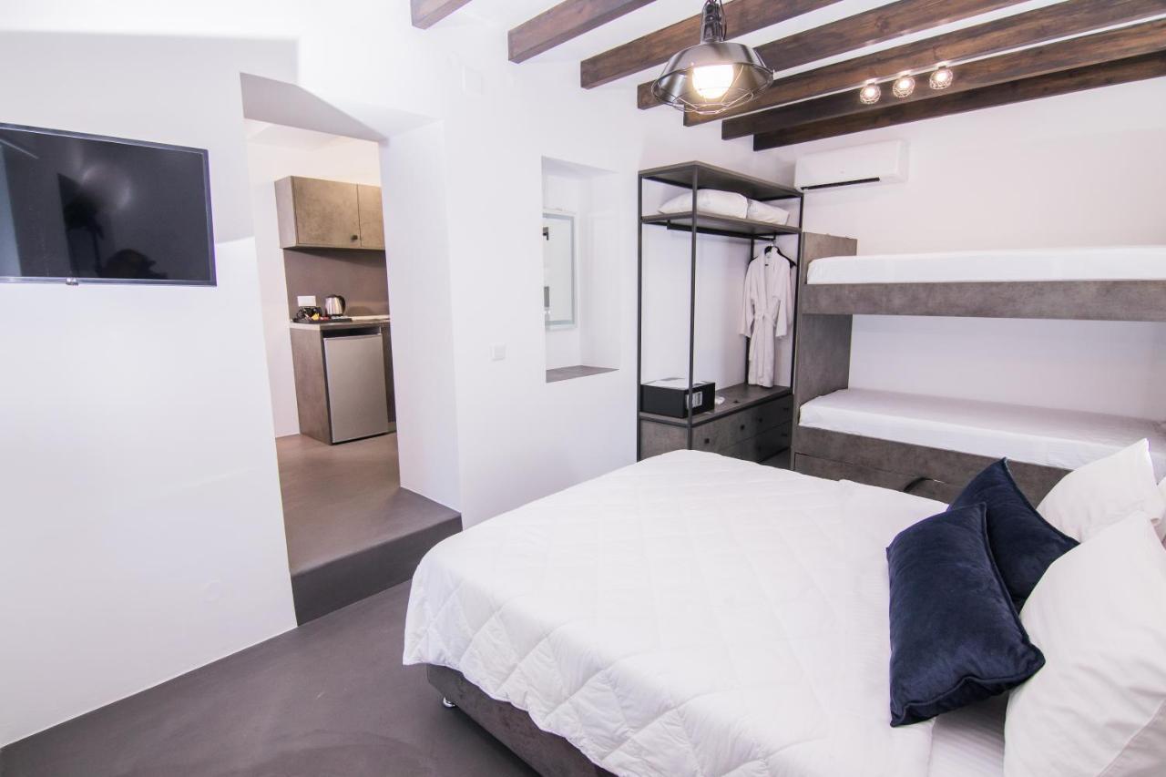 Ialemos Group Appartement Sými Buitenkant foto