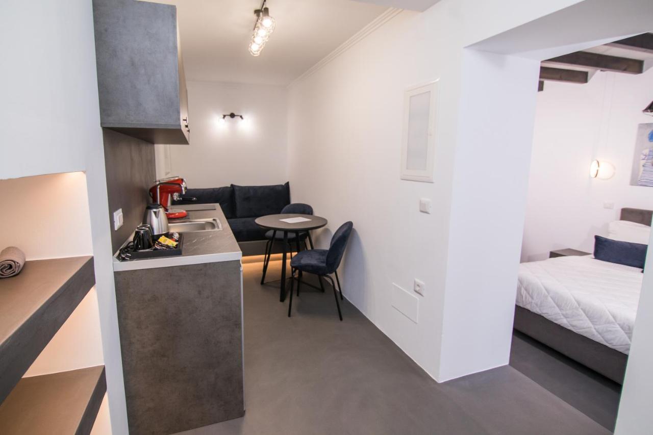 Ialemos Group Appartement Sými Buitenkant foto